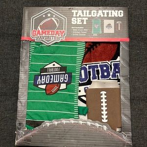 Gameday Favorites tailgating set - new